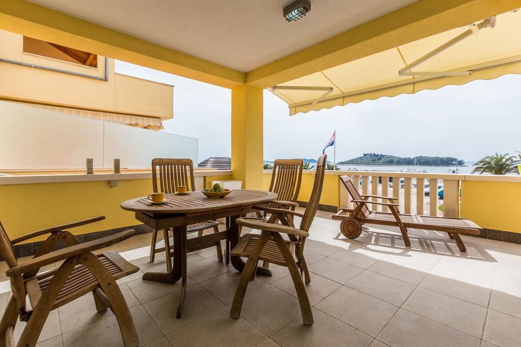 Villa Ljubica Pakoštane Exteriör bild