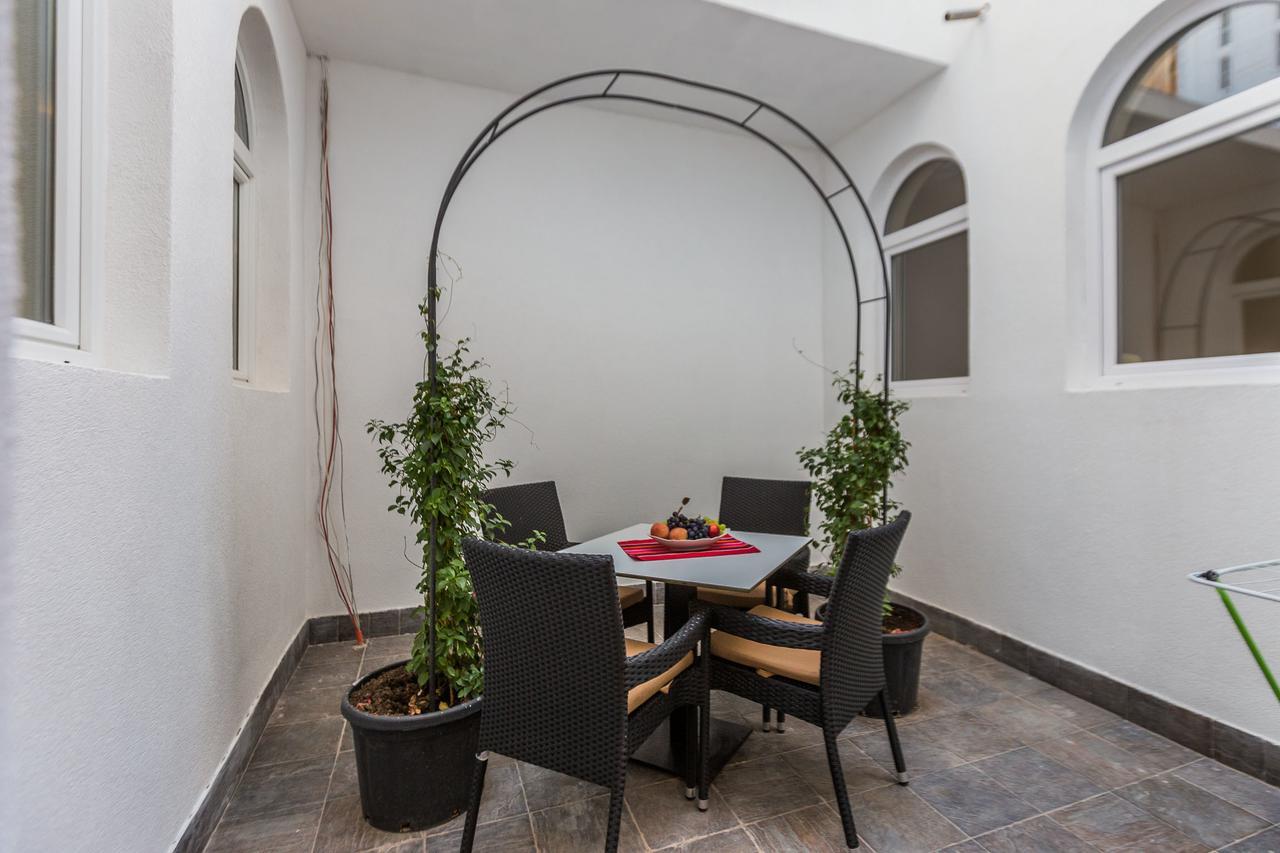 Villa Ljubica Pakoštane Exteriör bild